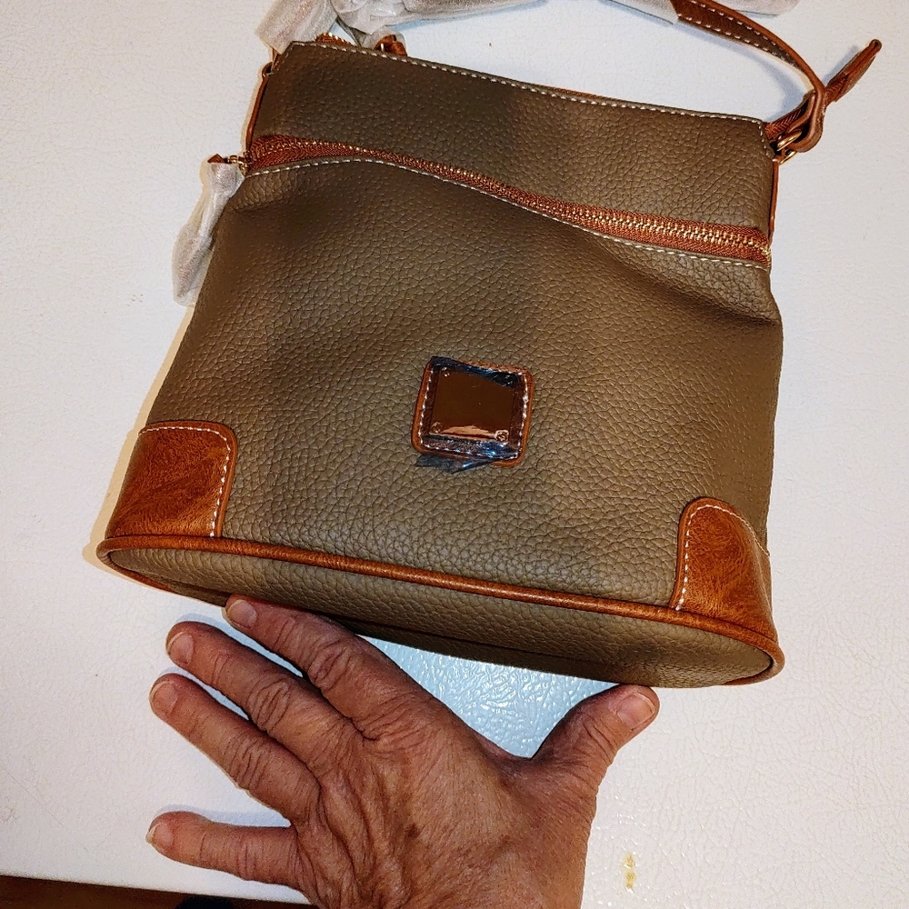 Dooney & Bourke Crossbody